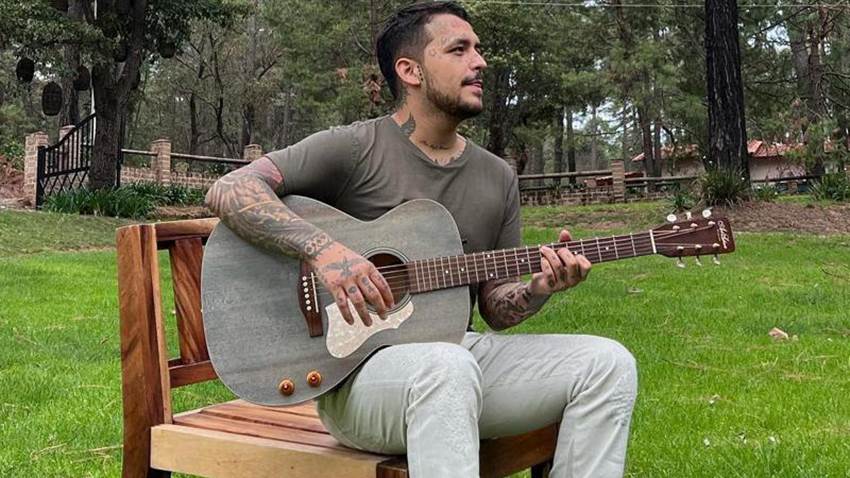 Christian Nodal sobre su nueva vida en Argentina: ‘Vivo en un campo en donde no se cruza nadie’