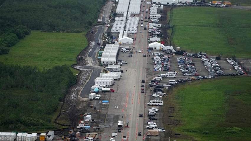 Una jueza federal pausa la construcción en el centro de detención Alligator Alcatraz