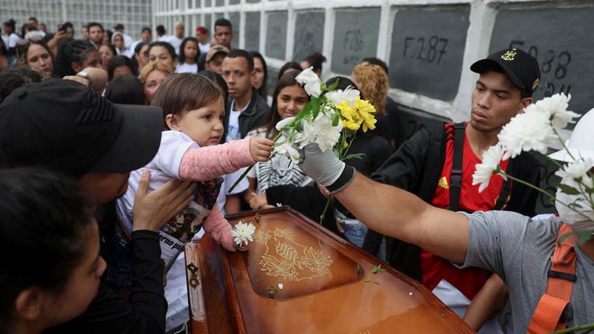La policía de Río afirma que 78 de los 99 muertos identificados tenían antecedentes graves