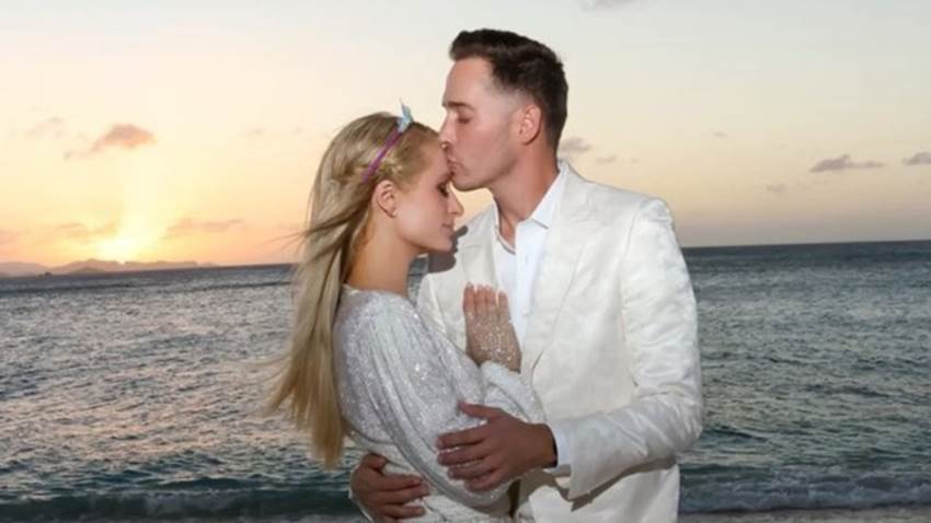 Paris Hilton comparte su primera fotografía vestida de novia