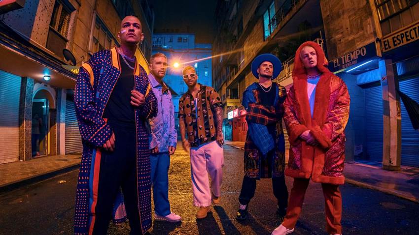 Piso 21 y Maluma sorprenden a sus fans con un nuevo sencillo ‘Más de la una’