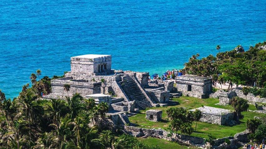 El alcalde de Tulum acusa al Grupo Mundo Maya por incumplir el acuerdo de dejar el libre acceso a turistas y vecinos a las playas