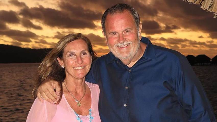 Raúl de Molina y su esposa celebran 26 años de casados