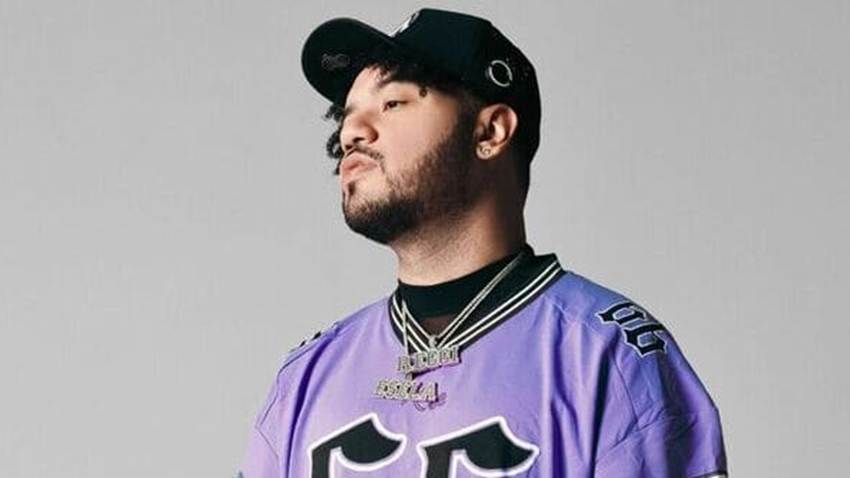 Reggi “El Auténtico” llegó con un <em>“Mujerón“</em>