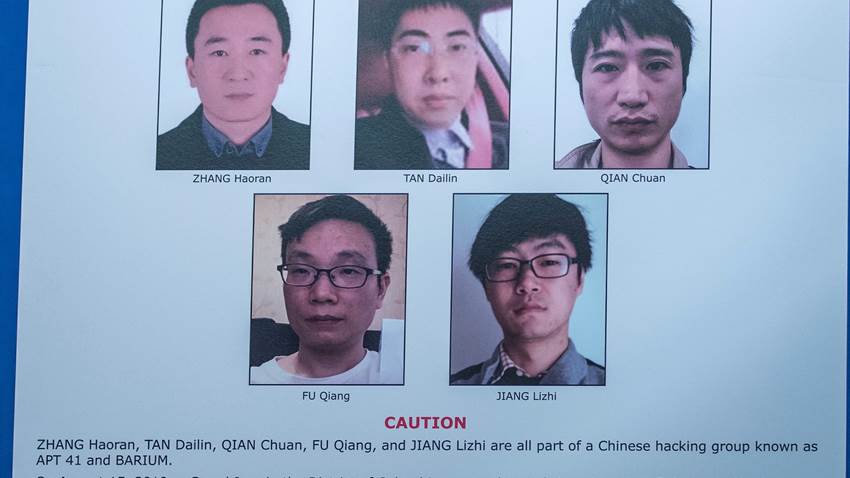 EE.UU. acusa a cinco sospechosos de piratería en campaña global de intrusión informática