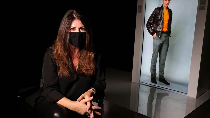 Tecnología ofrece cabinas para comunicarse por hologramas