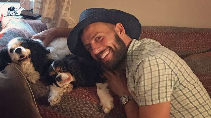 El paseador de perros de Lady Gaga rompe el silencio: ‘Me estoy recuperando de una llamada muy cercana a la muerte’