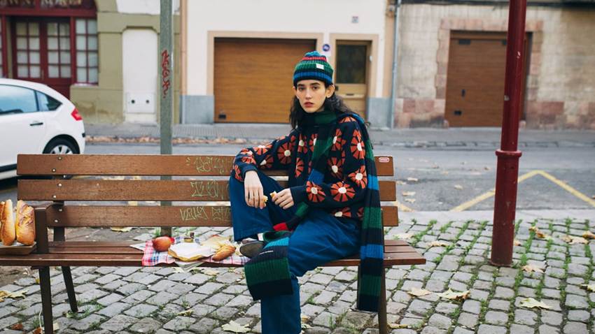 De la discreción al ‘boom boom’: la moda recupera el color y los estampados (y así es como se llevan)