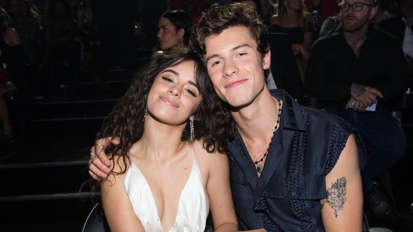 Shawn Mendes afirma que dedica todas sus canciones a Camila Cabello