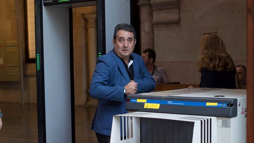 Manuel Bustos acepta seis meses de cárcel por cargar gastos privados a la Federación de Municipios