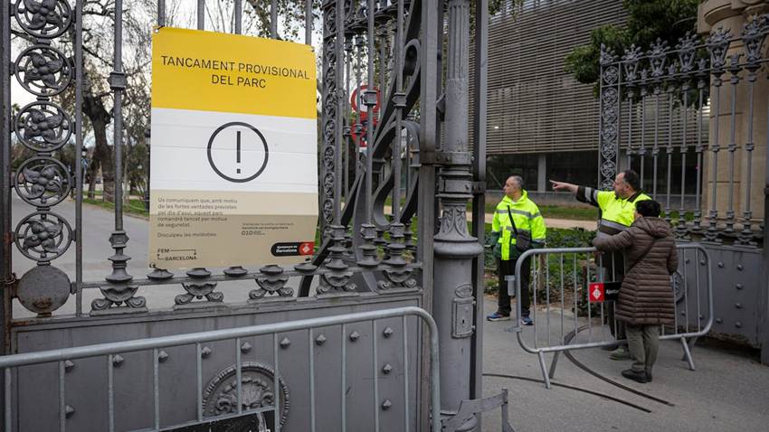 ¿Qué para en Cataluña este jueves por viento? Escuelas y gimnasios entre los servicios cerrados, Rodalies circulará con velocidad limitada