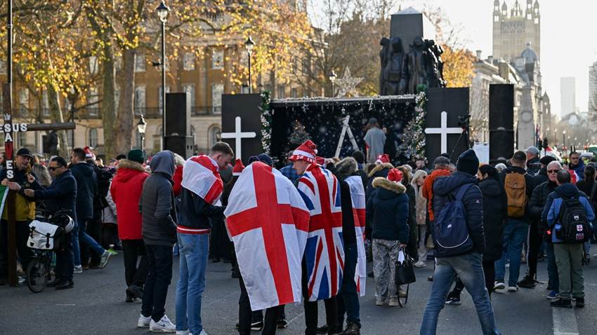 La Iglesia anglicana planta cara a la ultraderecha británica