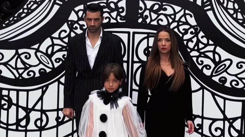 Muy al estilo de ‘Merlina’, Adamari López y Toni Costa bailan juntos por su hija Alaïa