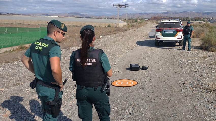 Fallece un hombre en Almería después de que su coche fuese arrastrado por una riada