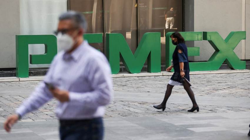 Estados Unidos acusa a dos empresarios mexicanos de sobornar a funcionarios de Pemex