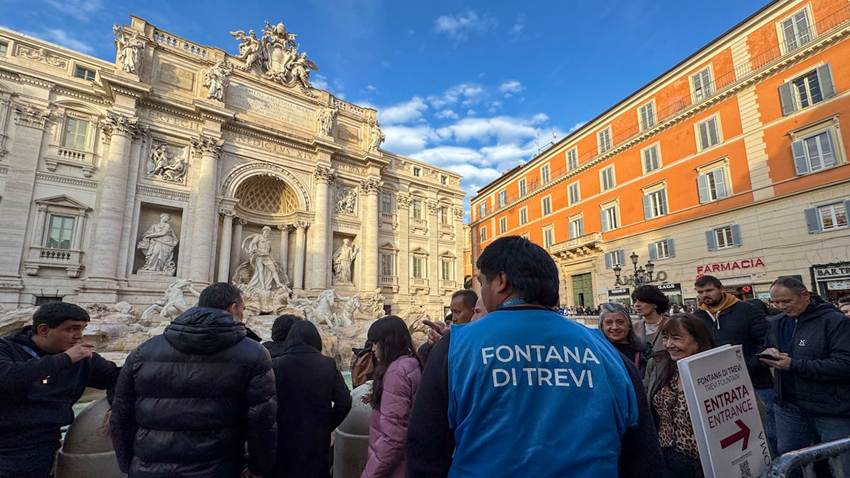 Visitar la Fontana de Trevi dejará de ser gratis para los turistas: costará dos euros a partir de febrero