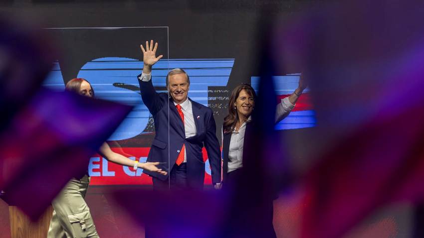 La incógnita de Kast en Chile: ¿quiere gobernar como Meloni, Bolsonaro, Milei o ser una mezcla de todos?